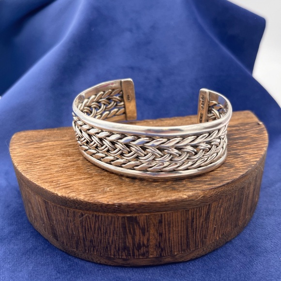 Mexican silver braided cuff - Picture 3 of 5